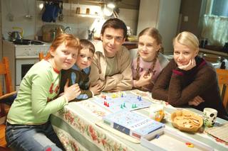 QUIZ. Zgadnij czyje to dzieci w M jak miłość! Połącz małych bohaterów z rodzicami! Wynik 8/10 to będzie sukces