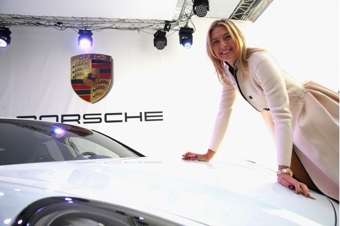 Maria Szarapowa / Porsche Panamera GTS