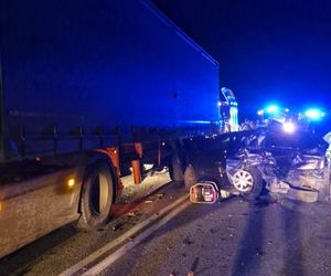 Tragiczny początek tydodnia na drogach w Świętokrzyskiem. Zginęły cztery osoby