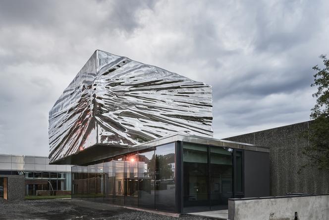 Stal na elewacji. Rozbudowa Muzeum Sztuki w Lillehammer