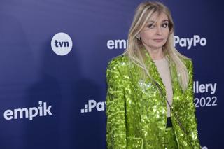 Monika Olejnik w mini lśni jak żabka na słońcu! Przeszła samą siebie