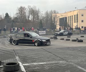 Finał WOŚP w Olsztynie. Występy artystyczne w Kortosferze i driftowanie na parkingu UWM [ZDJĘCIA]