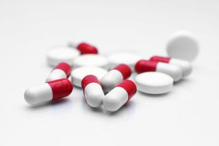 Przyjmowanie leków: czym popijać lekarstwa?