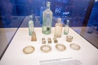 Przedmioty wykopane na pl. Centralnym - prezentacja