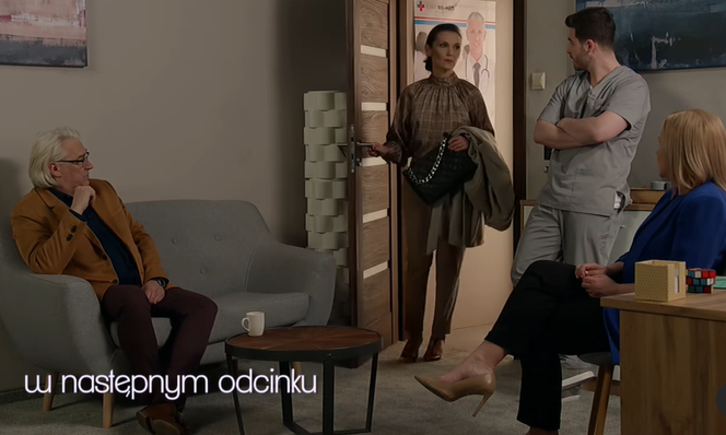 Pierwsza miłość, odcinek 3447: Marysia (Aneta Zając), Kacper (Damian Kulec), Zygmunt (Zbigniew Stryj), Izabela (Olga Bończyk)