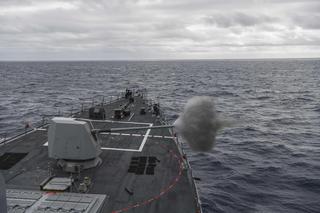 NIszczyciel USS Carney