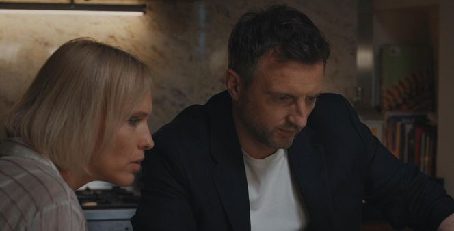 M jak miłość odc. 1883. Dorota (Iwona Rejzner), Bartek (Arkadiusz Smoleński)