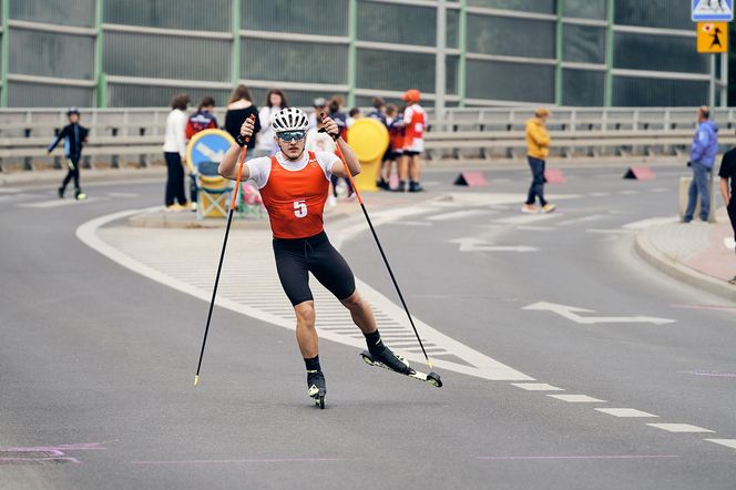 W pierwszym dniu zawodów o Puchar Polski w biegach na nartorolkach Marwe Cup zawodnicy wzięli udział w sprincie techniką dowolną
