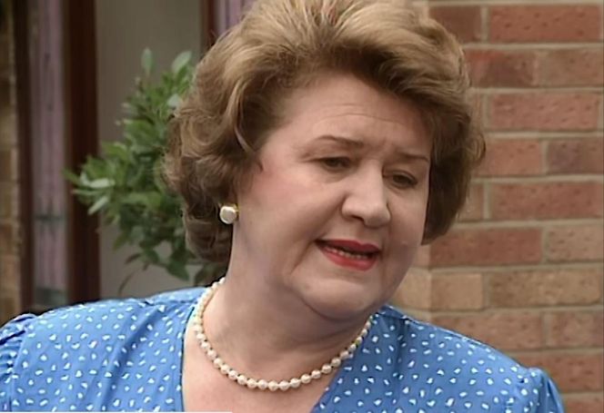 Patricia Routledge, niezapomniana Pani Bukietowa z serialu „Co ludzie powiedzą?”