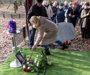 Uroczystości pogrzebowe Ewy Wanat. Dziennikarka spoczęła na cmentarzu miłostowskim w Poznaniu