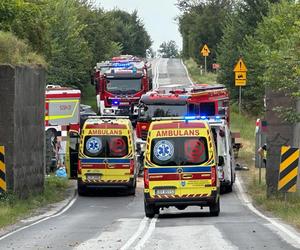 Tragiczny wypadek w miejscowości Obodowo. Nie żyje kobieta, wielu poszkodowanych 