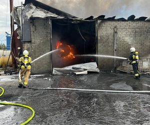 Pożar składu opon niedaleko Lubertowa