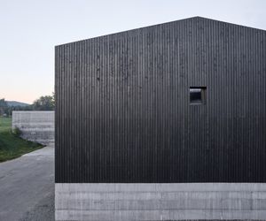 Siedziba i salon wystawowy firmy Janošík