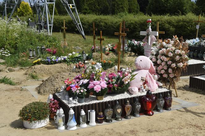 Sandrę pokonał guz mózgu. Miała zaledwie 6 lat. Widok jej grobu łamie serce [ZDJĘCIA]