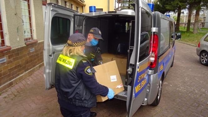 10 tysięcy maseczek ochronnych trafiło do Szpitala Wojewódzkiego w Koszalinie 