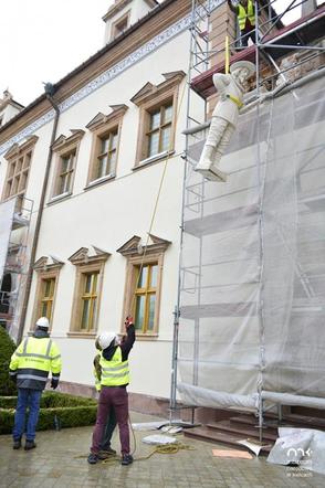 Barokowa perła architektury pięknieje. Trwa remont w kieleckim pałacu