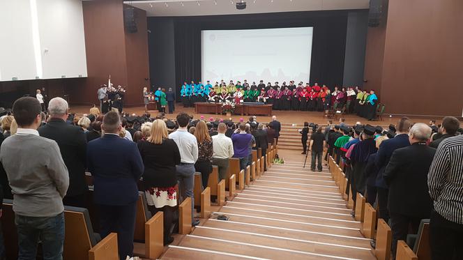 Święto UMK w Toruniu - uczelnia postawi na mniejszą liczbę studentów