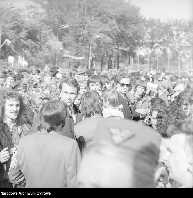 Powrót piłkarskiej reprezentacji Polski z Mistrzostw Świata w Republice Federalnej Niemiec - powitanie na lotnisku Okęcie, 1974 rok