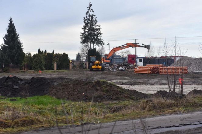 Konotopie. Budowa pomnika Matki Boskiej. Miliarderzy i marszałek województwa na wmurowaniu aktu erekcyjnego [ZDJĘCIA].