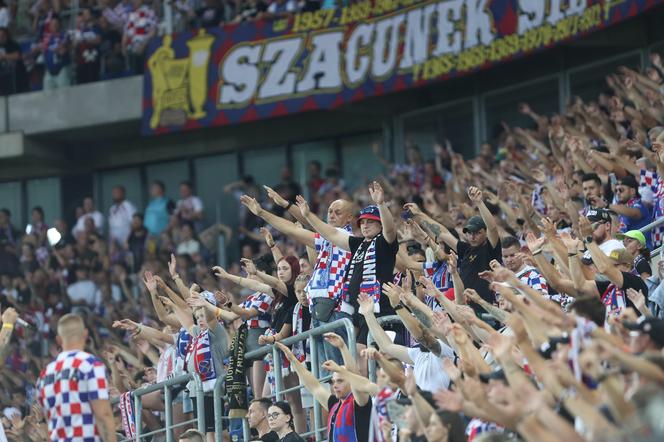 Górnik Zabrze zmierzył się z Rakowem Częstochowa. Kibice na trybunach dopisali