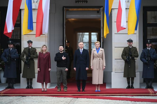 Zełenski z żoną w Pałacu Prezydenckim. Tak przywitał ich Duda