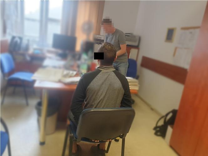 23-latek oskarżony o zranienie nożem teścia