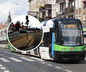Niebezpieczne zderzenie tramwaju z samochodem w Szczecinie [WIDEO]