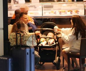 Marcin Hakiel z rodziną lecą na wakacje