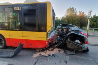 24-latek wbił się w tył autobusu i zmarł. Tragedia w Al. Jerozolimskich w Warszawie