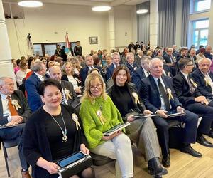 Jubileuszowa sesja i  ceremonia wręczenia statuetek „Honorowy Przyjaciel Starachowic”