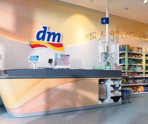 Konkurent Rossmanna otwiera kolejny sklep w Warszawie. Drogeria DM