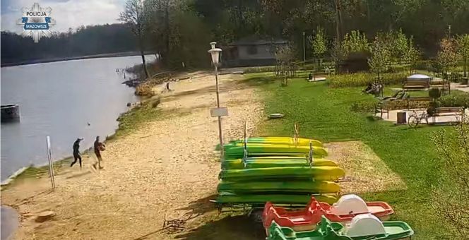 Policjant uratował tonące dzieci