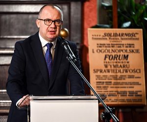 „Super Express” pomaga premierowi w rekonstrukcji rządu! Oceniliśmy ekipę Tuska