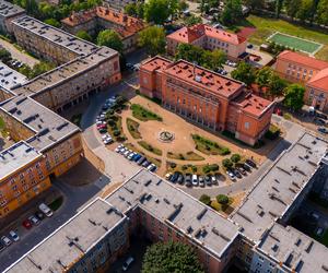 Osiedle A w Tychach i plac świętej Anny