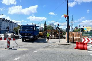 Tramwajowy remont pl. Zawiszy w Warszawie