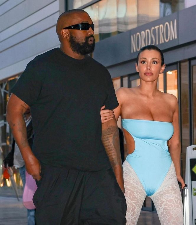 Dopiero co pękał z dumy obok rozgogolonej żony na gali. I już Kany West zapłaci Biance Censori 5 milionów za rozwód!