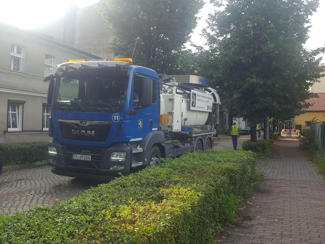 Część mieszkańców Leszna bez wody. Z powodu awarii zamknięty fragment ulicy Lipowej 