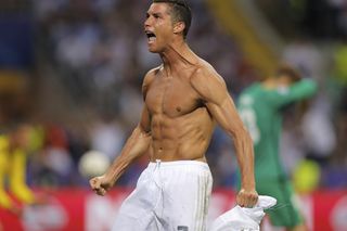 40. urodziny Cristiano Ronaldo. Tak zmieniał się przez lata