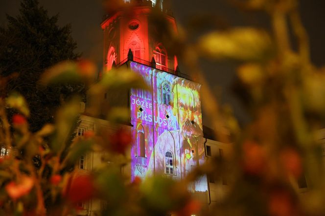 „Ojcowie Niepodległej” – wyjątkowy mapping na Wieży Trynitarskiej w Lublinie przed 11 listopada