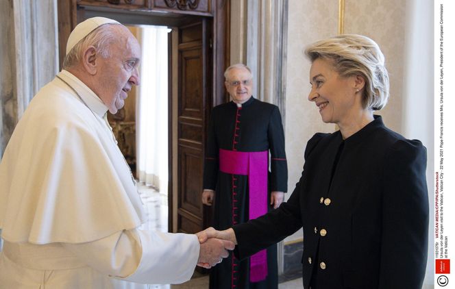 Światowi przywódcy u boku papieża Franciszka