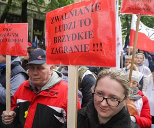 Protest pracowników Poczty Polskiej w Warszawie