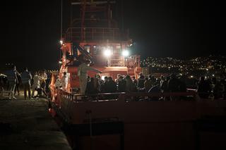 Nielegalni migranci w łodziach