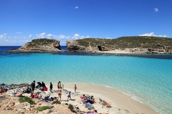 Błękitna Laguna pomiędzy wyspami Comino i Cominotto