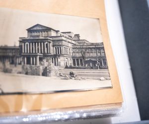 Zbiór fotografii dokumentujących zniszczoną Warszawę