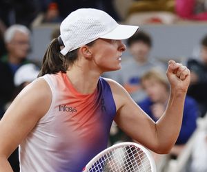 Iga Świątek - Marie Bouzkova O której godzinie mecz dzisiaj w 3. rundzie Roland Garros