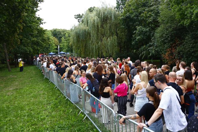 Gigantyczne kolejki przed stadionem. Tak fani czekali na koncert Dawida Podsiadło