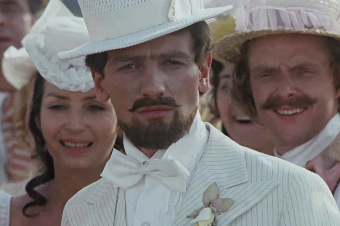 Kadr z filmu "Noce i dnie"