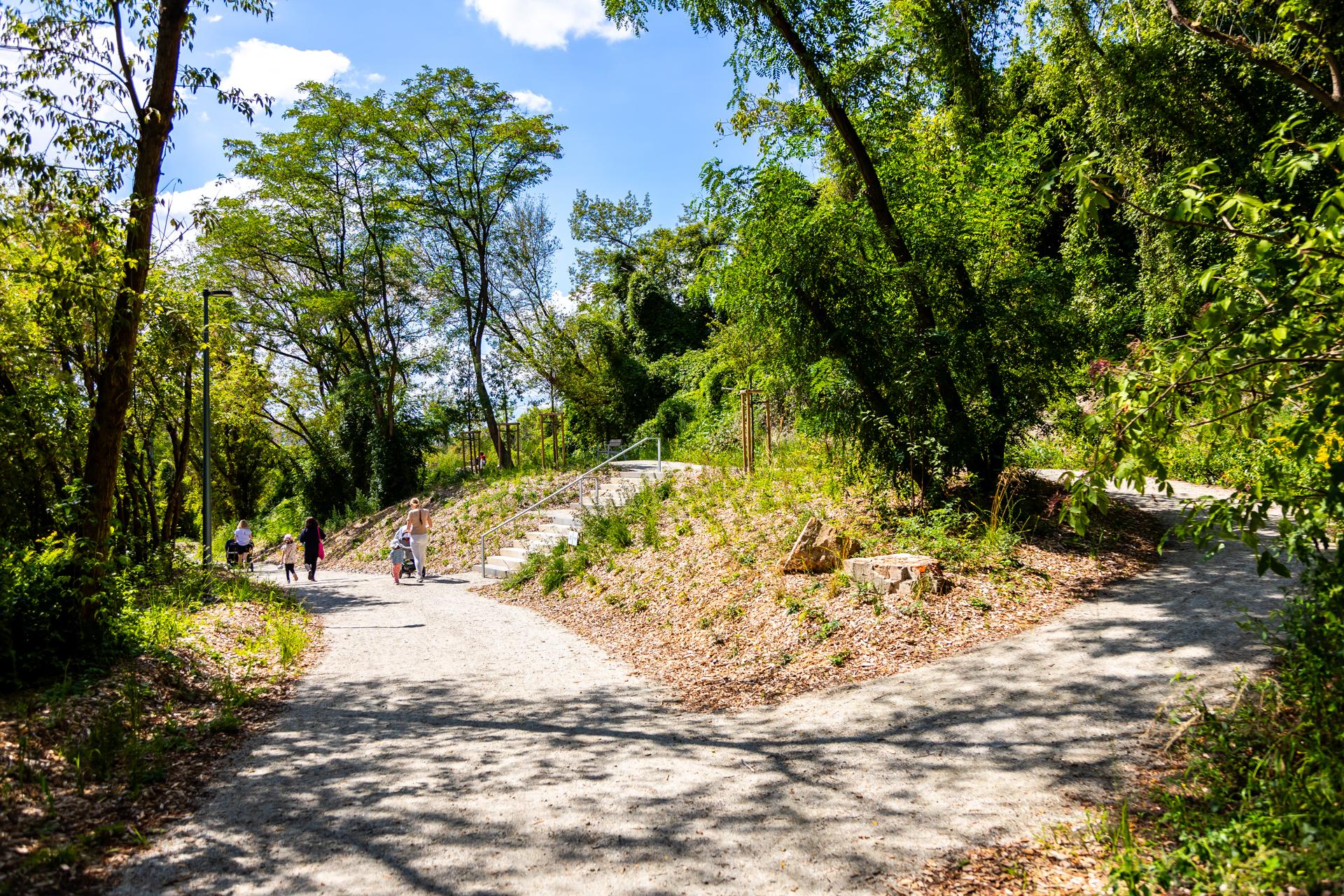 Park pod Kopcem Powstania Warszawskiego
