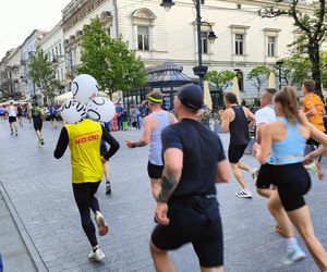 Rossmann Run 2025. Tłumy biegaczy wzięły udział w biegu ulicą Piotrkowską