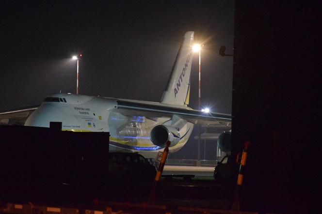 5 An-124 Rusłan wylądował w Łodzi po godz. 18